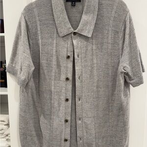 Banana Republic Light Gray Casual Button-Down Shirt